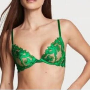 VICTORIA SECRET Very Sexy
Ziggy Glam Floral Embroidery
Unlined Demi Bra